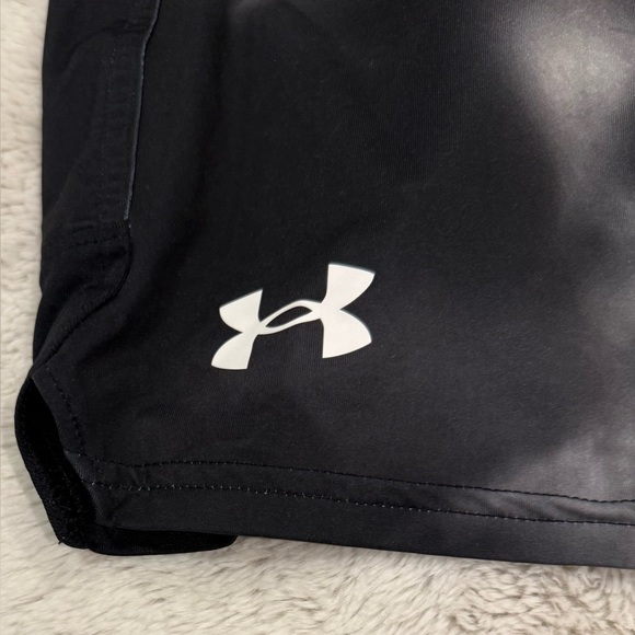 **Under Armour Men’s UA Stretch Train Printed Shorts – Size XL** - Picture 3 of 6